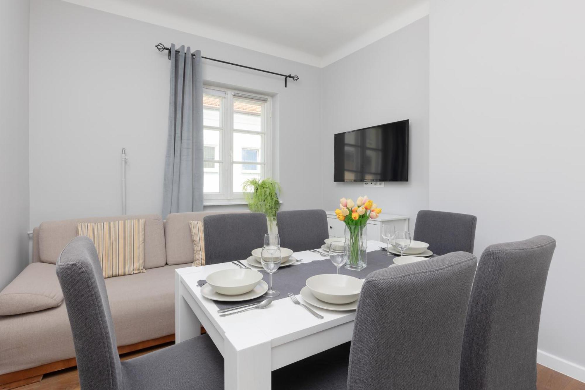 City Center Aparthotel Chmielna By Noclegi Renters Warsaw Exterior photo