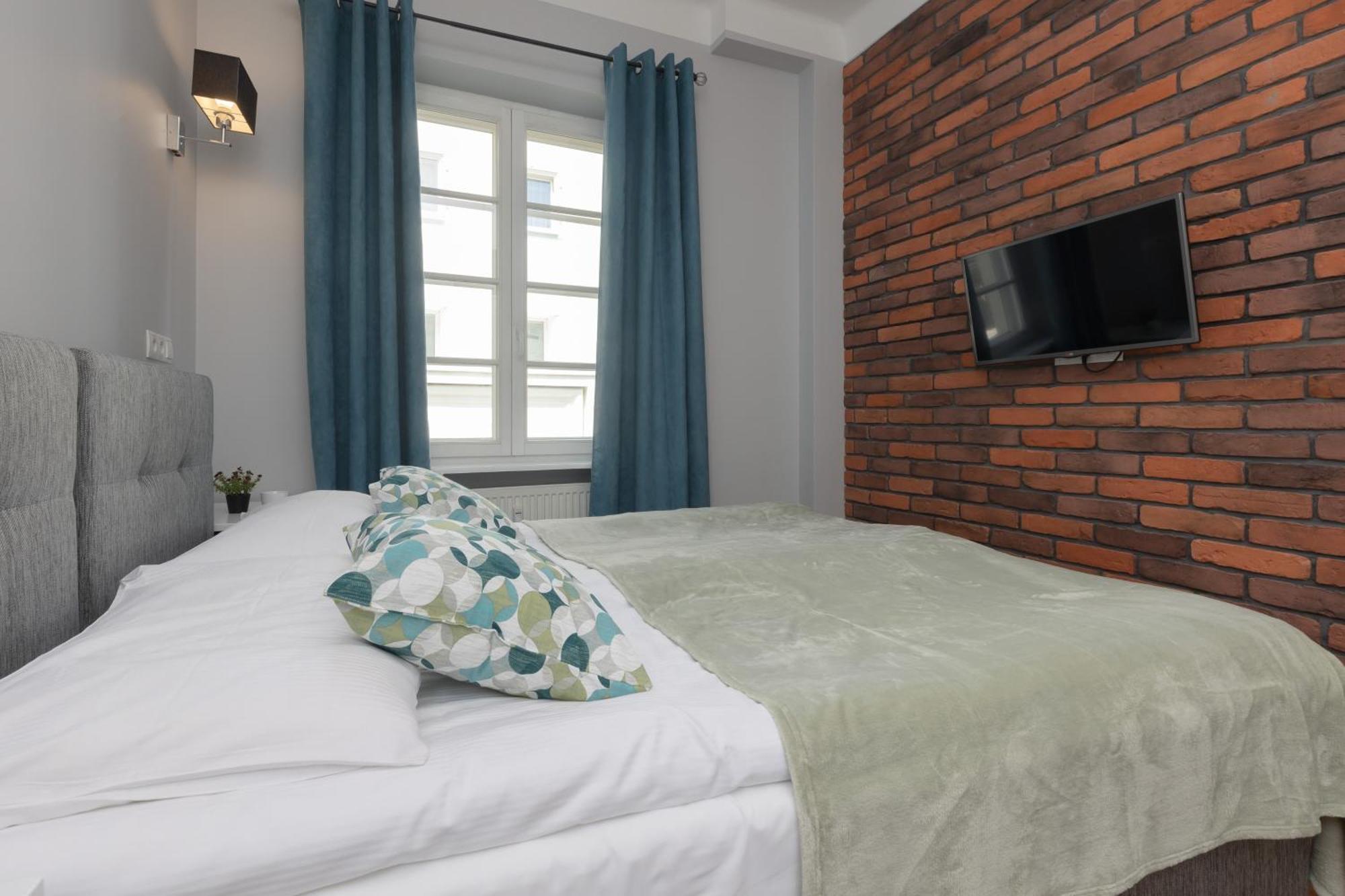 City Center Aparthotel Chmielna By Noclegi Renters Warsaw Exterior photo